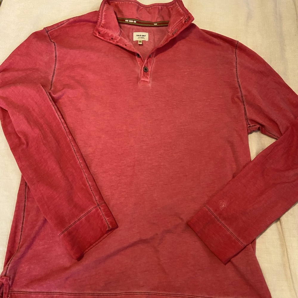 True Grit Men’s size large coral red color long sleeve shirt